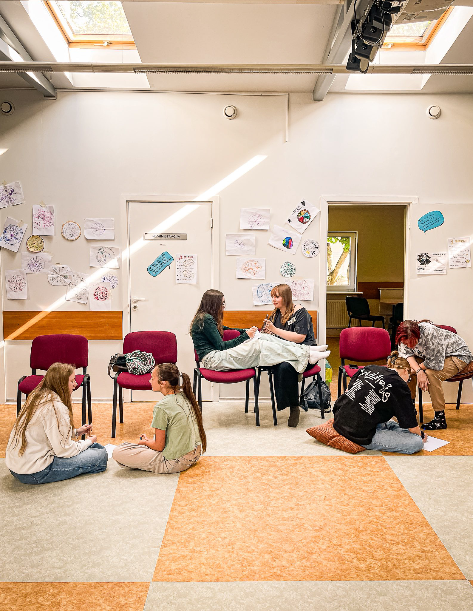 Stovykla jaunimui „Kultūrų kompasas”