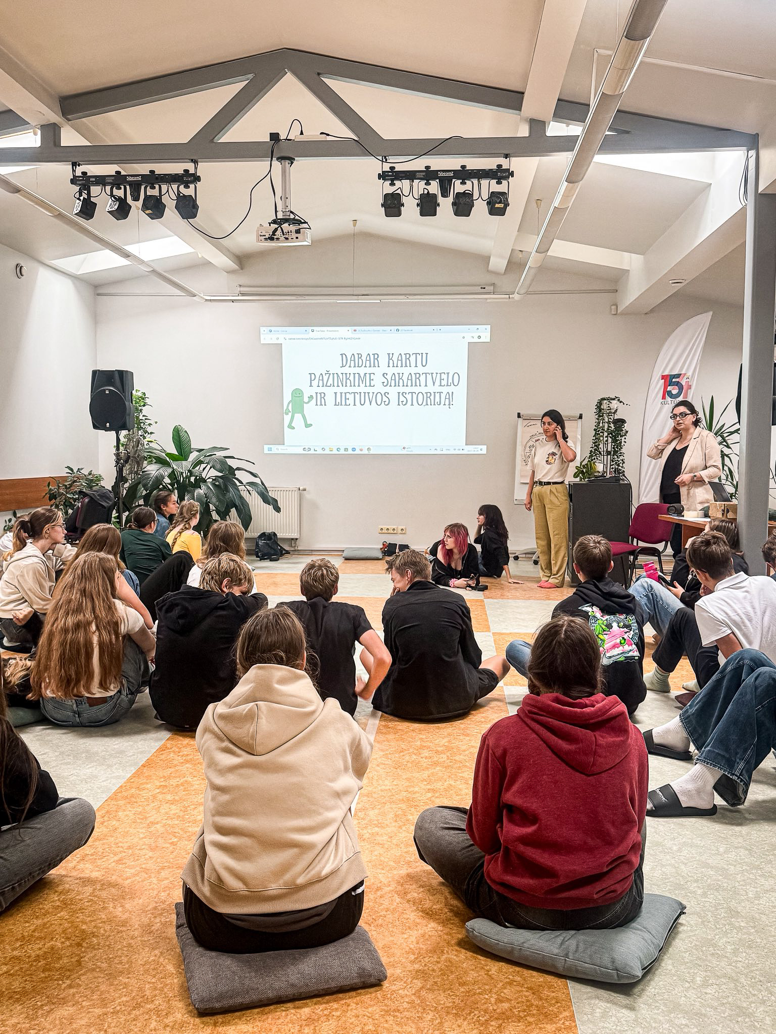 Stovykla jaunimui „Kultūrų kompasas”