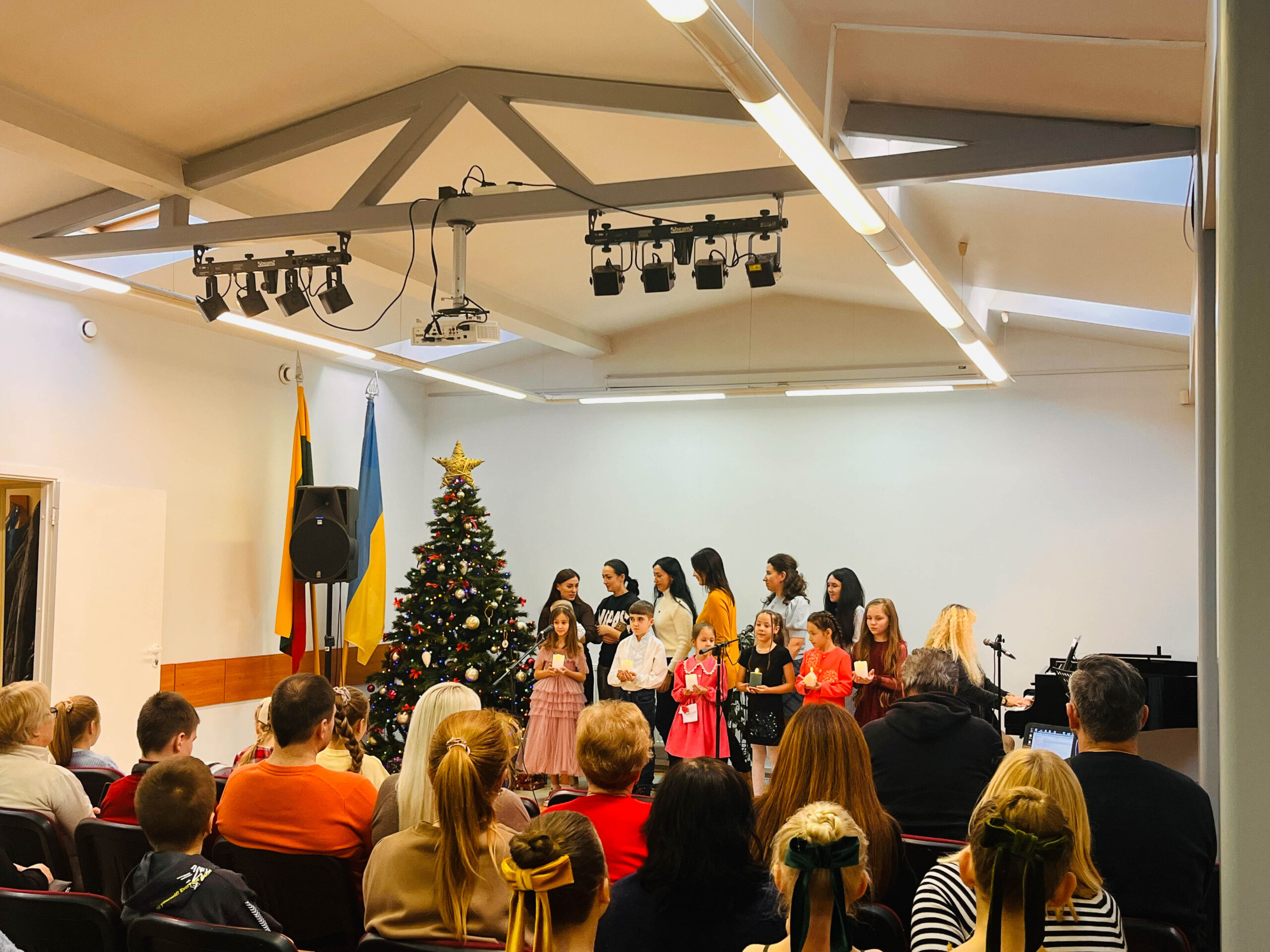 Kauno ukrainiečių bendrijos narės K. Nikolskos ir jos mokinių koncertas