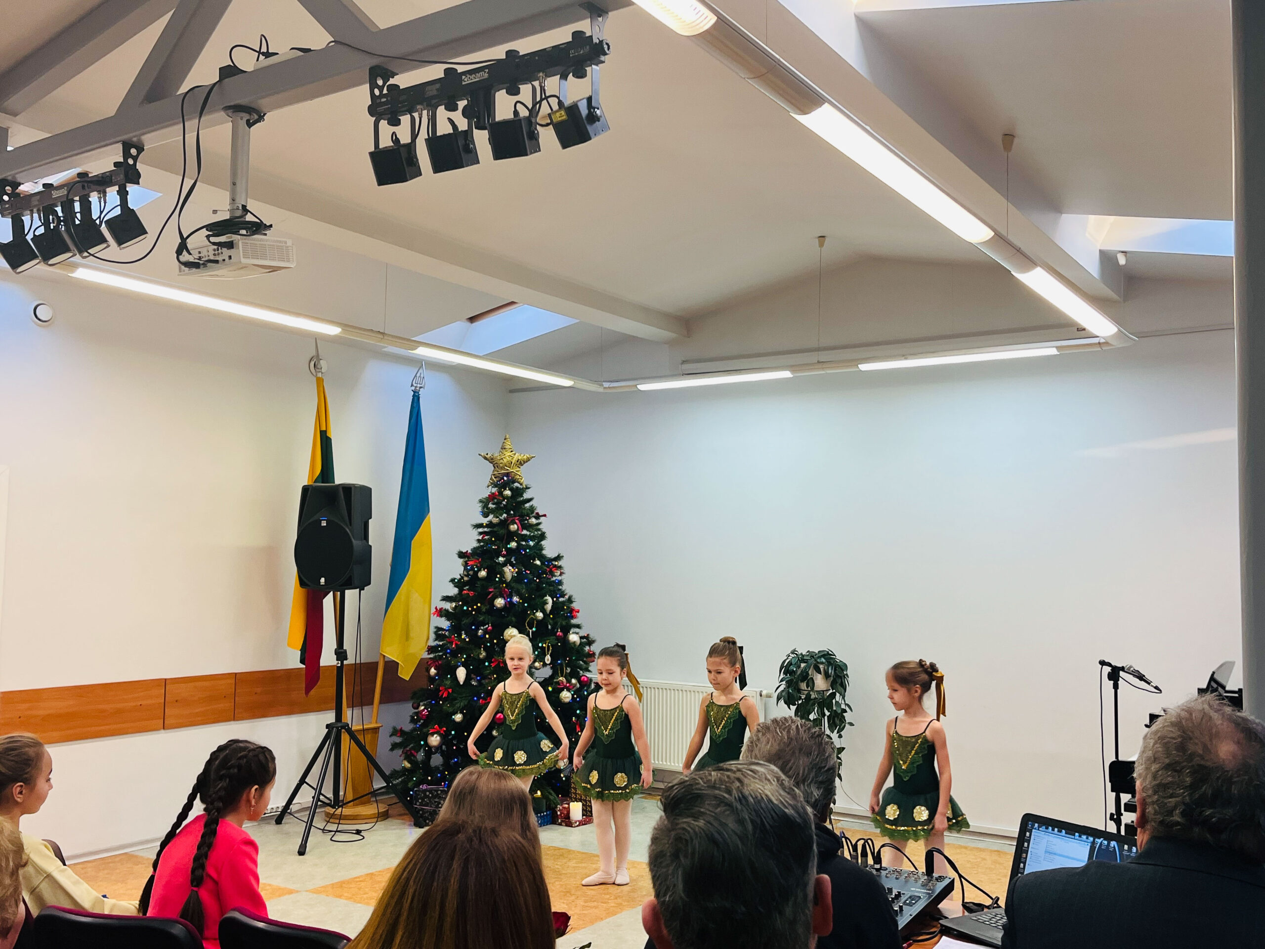 Kauno ukrainiečių bendrijos narės K. Nikolskos ir jos mokinių koncertas