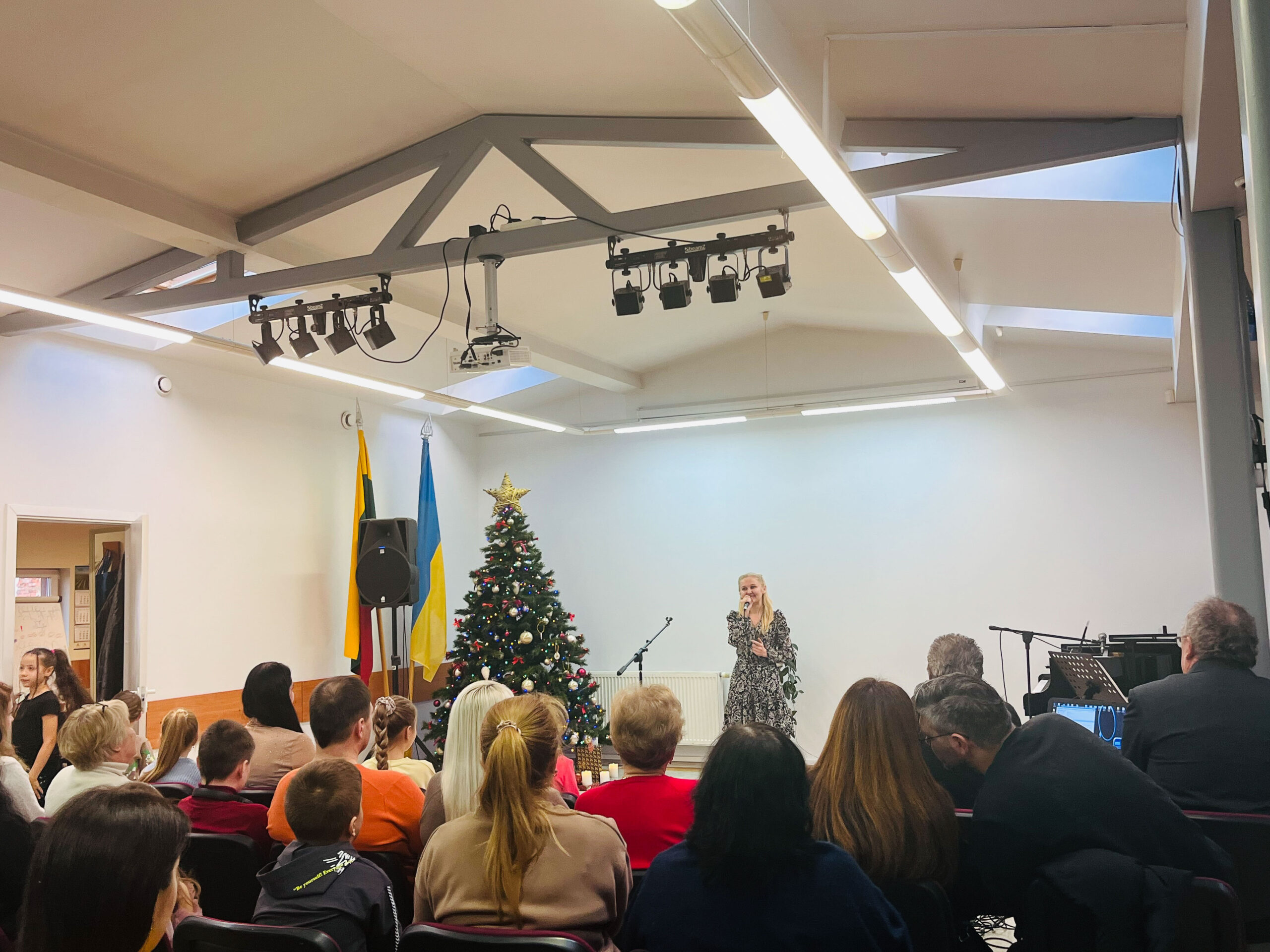 Kauno ukrainiečių bendrijos narės K. Nikolskos ir jos mokinių koncertas